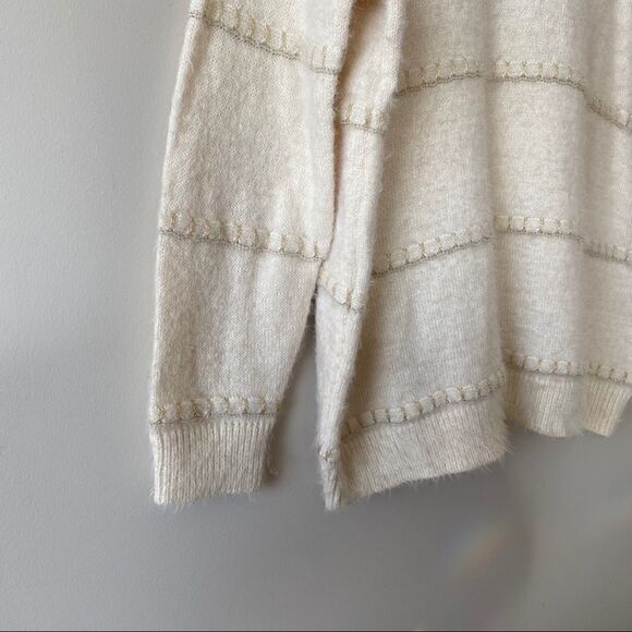 Dreamers Knit Metallic Detail Cozy Sweater. - Picture 6 of 10